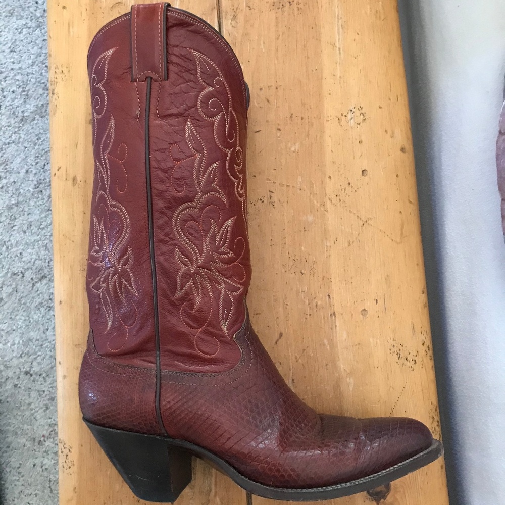 Justin Women's Vintage Cowboy Boots